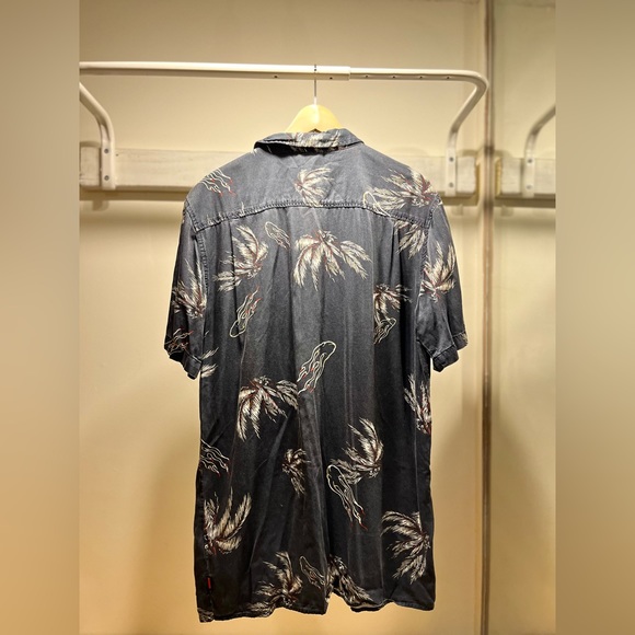 GLOBE appleyard men’s button down short sleeve shirt graphic palm trees, LRG - Picture 6 of 10